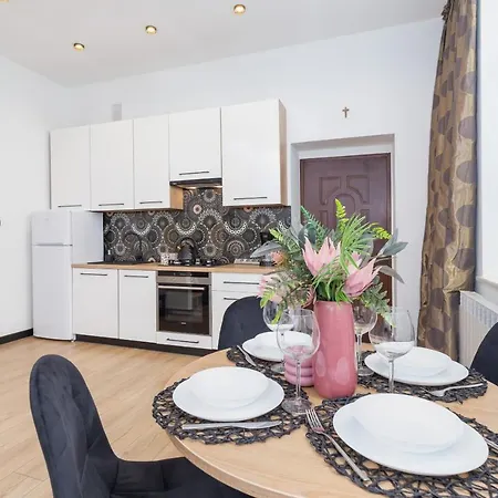 Apartament Ariańska Studio With Mezzanine Cracow Center By Renters